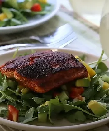 crispy blackened salmon